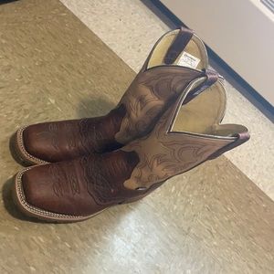 HH size 9 boots brand new still have box